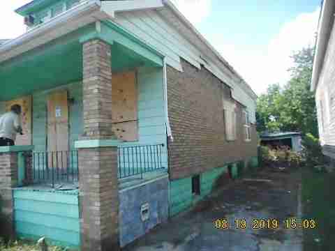 6714 Clifton (2)_m.jpg